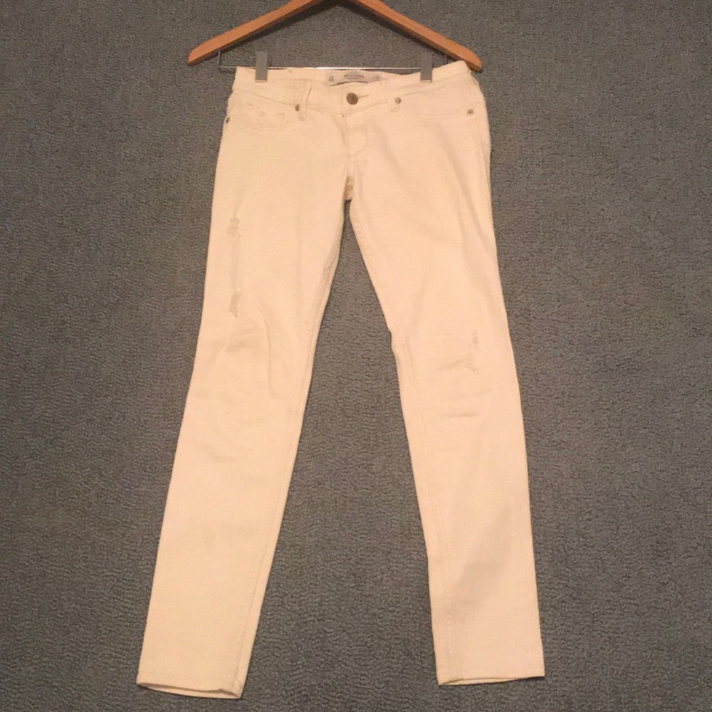 Abercrombie & Fitch white distressed jeans